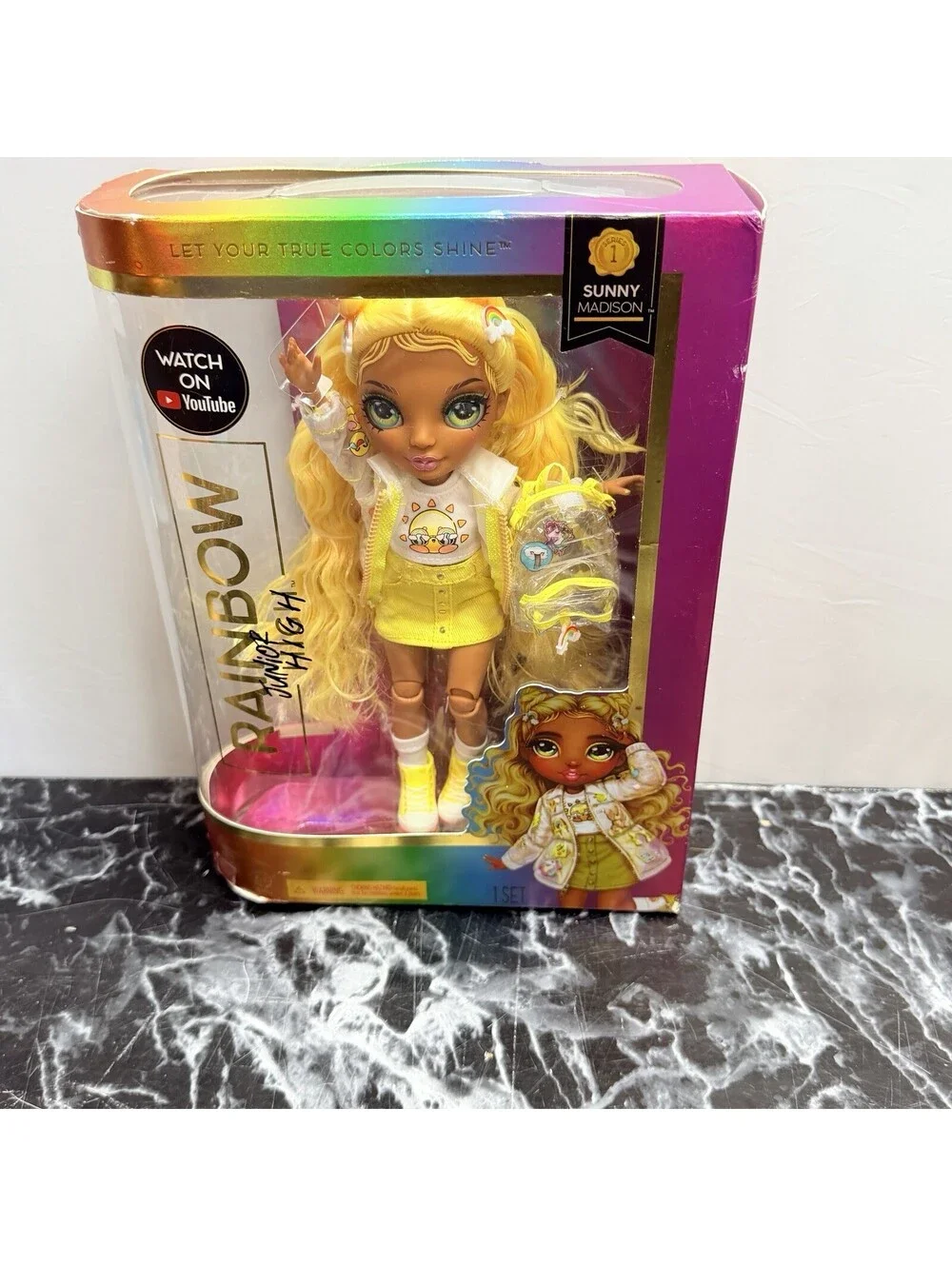 Rainbow High Junior High Sunny Madison Yellow Fashion Doll NEW MGA